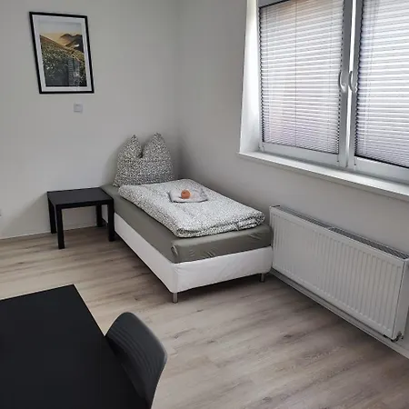 Harmony - 4 Schlafzimmer 2 Baeder Ganzes Apartement Meiningen Exterior photo
